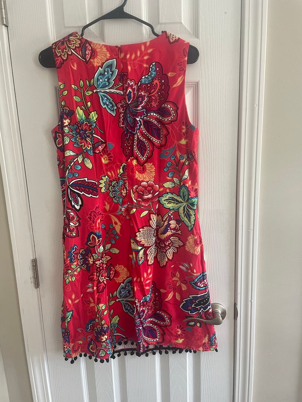 AGB Dress Sheath Sleeveless Multicolor Red Floral, Red/Bright w/hem trim, A32